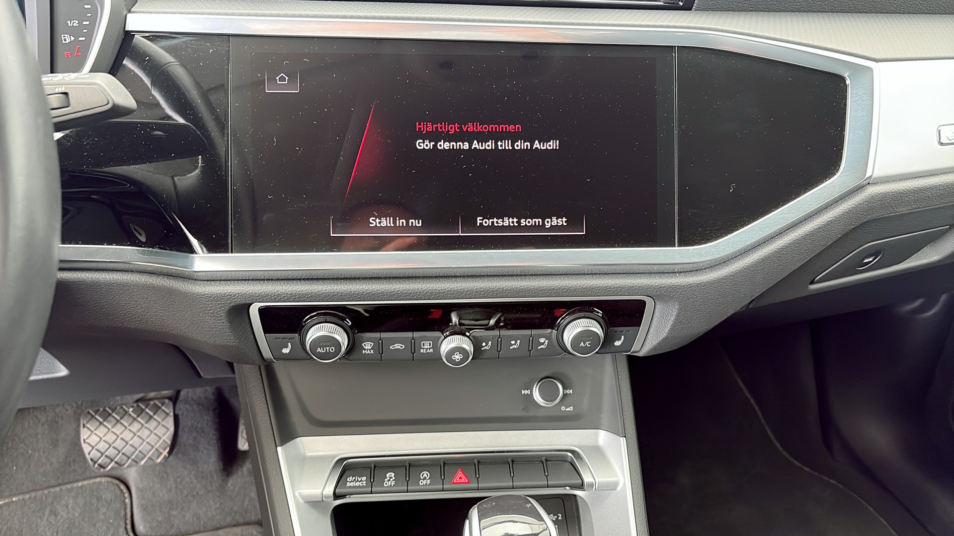 Audi Q3 JAG36F