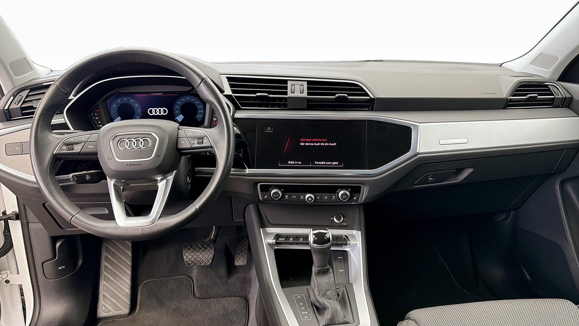 Audi Q3 JAG36F