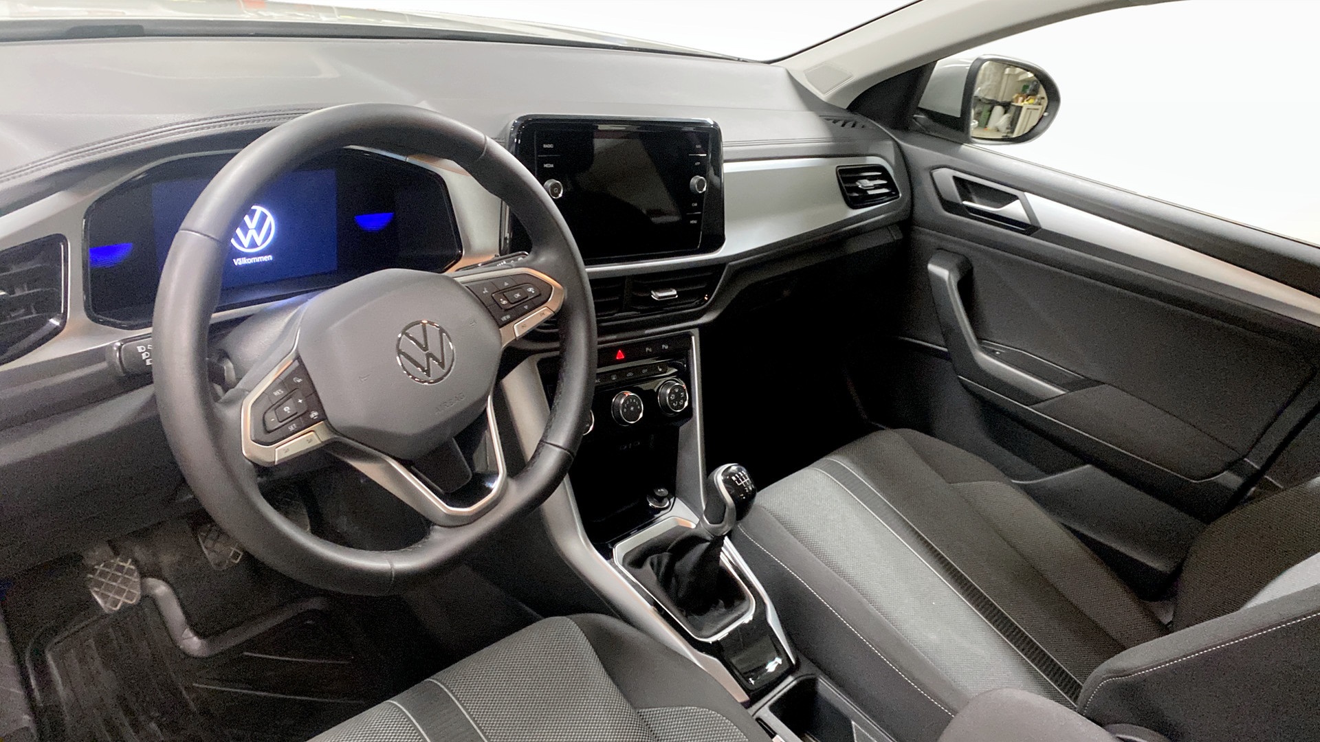 Volkswagen T-Roc JAG68N