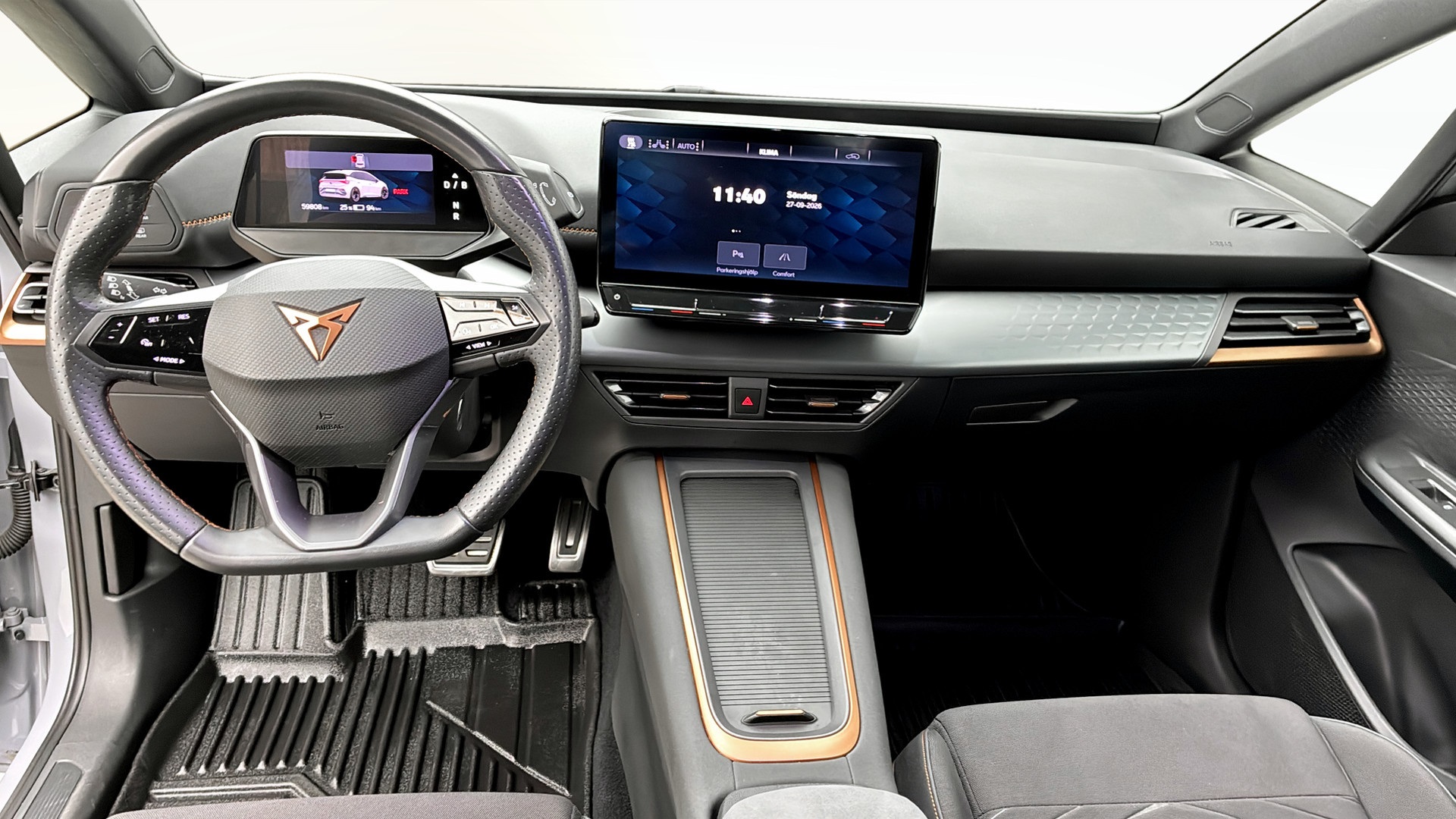 SEAT ElBorn JAH13K