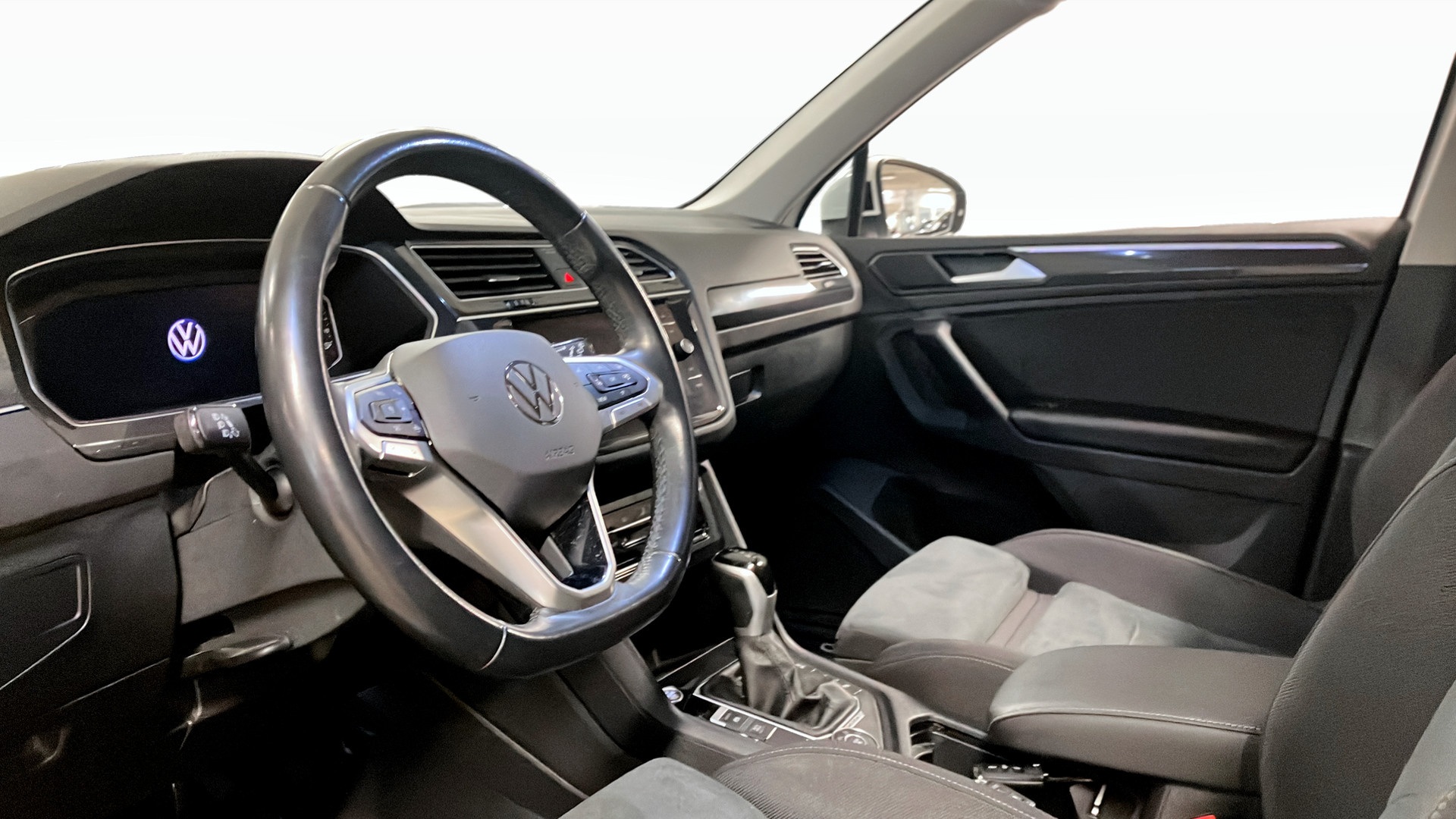 Volkswagen Tiguan JAH614
