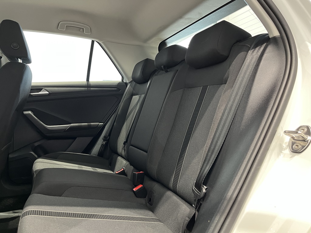 Volkswagen T-Roc JAJ23E