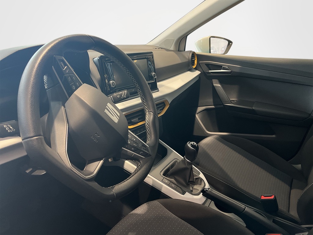 SEAT Arona JAK880