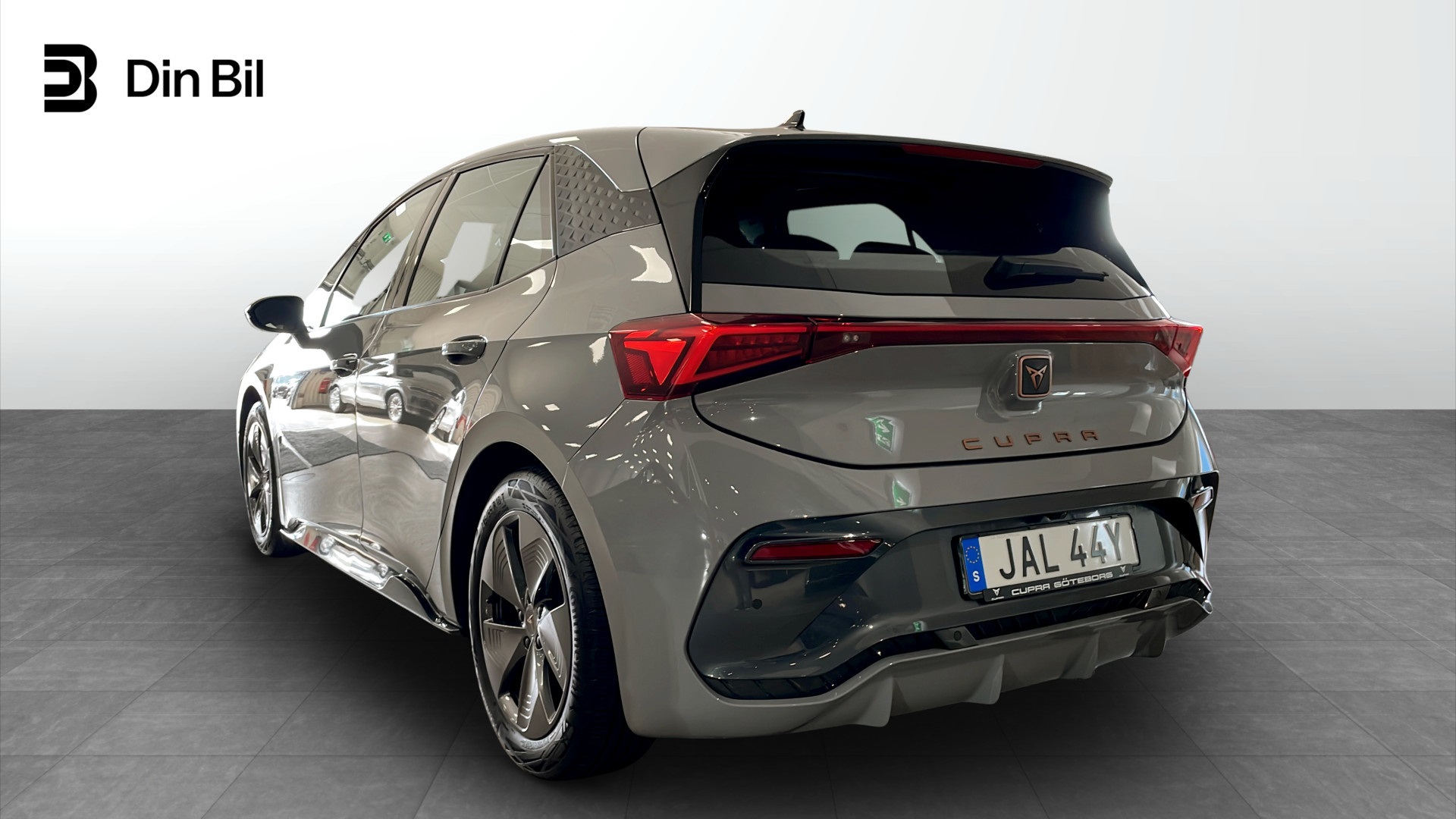 CUPRA Born JAL44Y