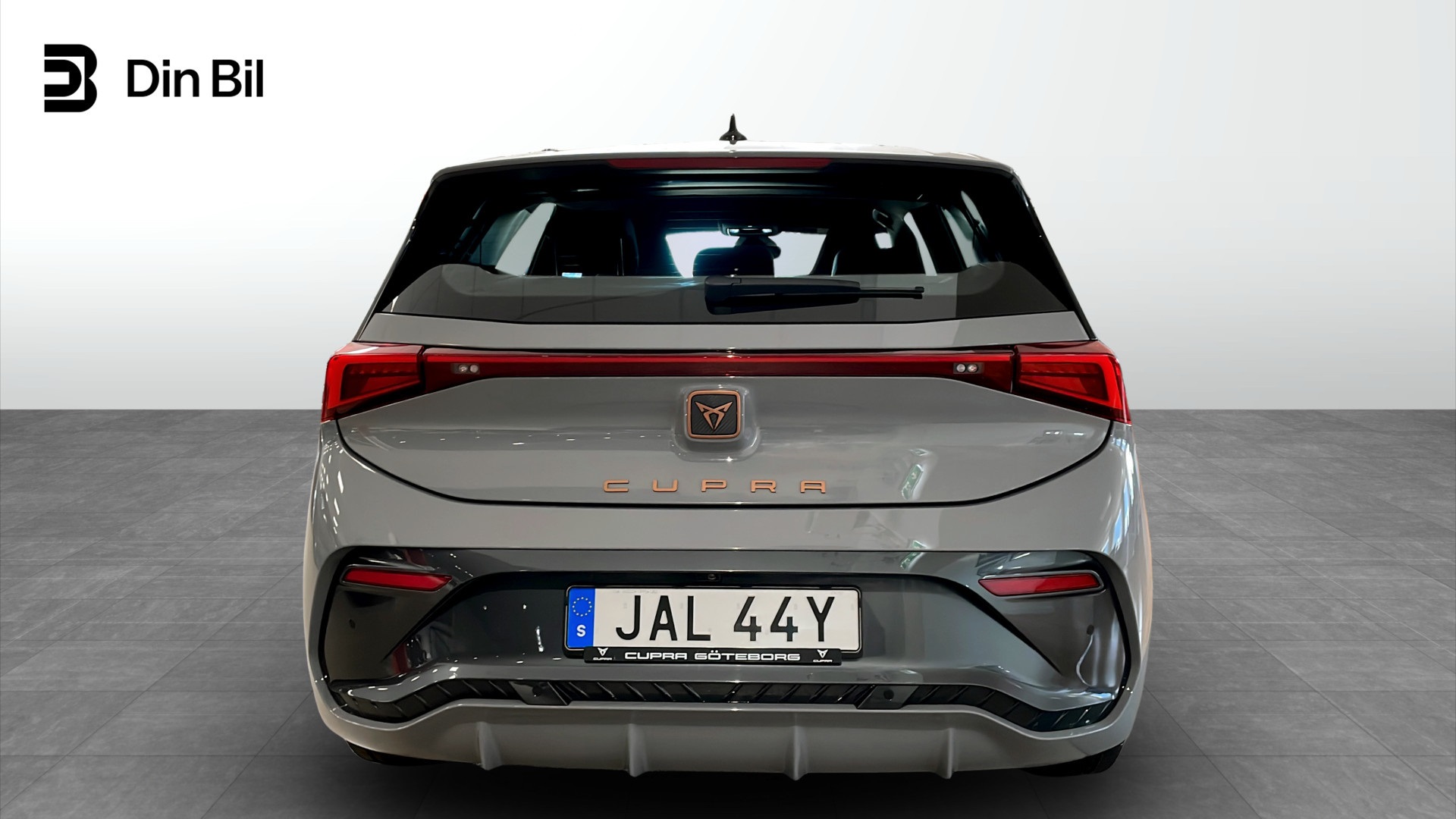 CUPRA Born JAL44Y