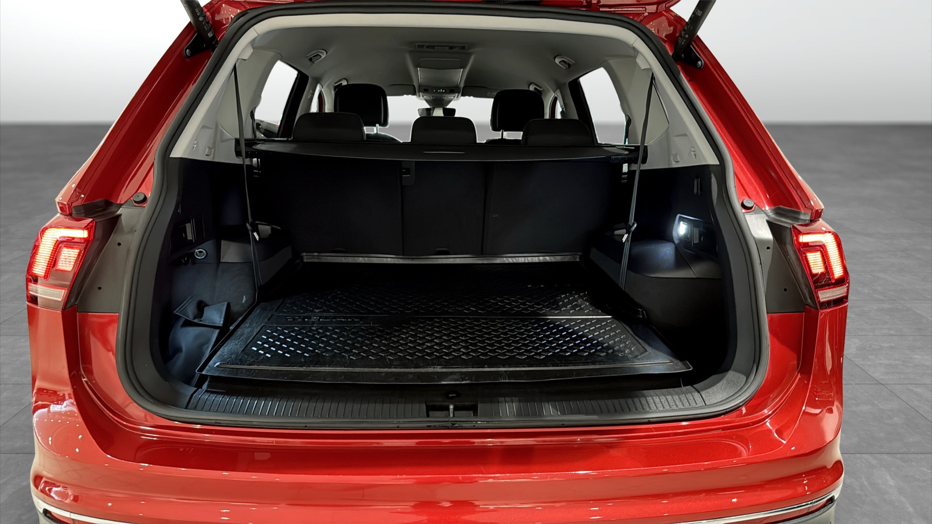 Volkswagen Tiguan Allspace JAP32Y