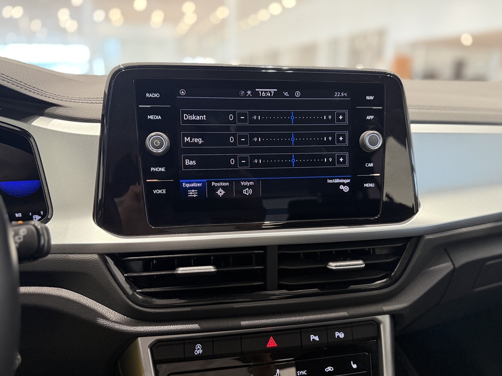 Volkswagen T-Roc JAS57U