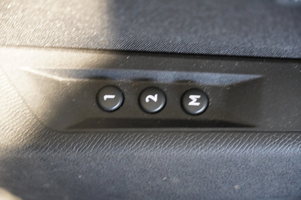 Peugeot 408 JAX46J