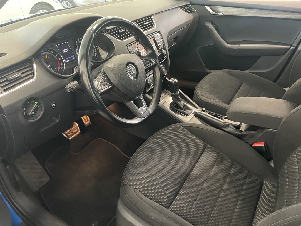 Skoda Octavia JBB474