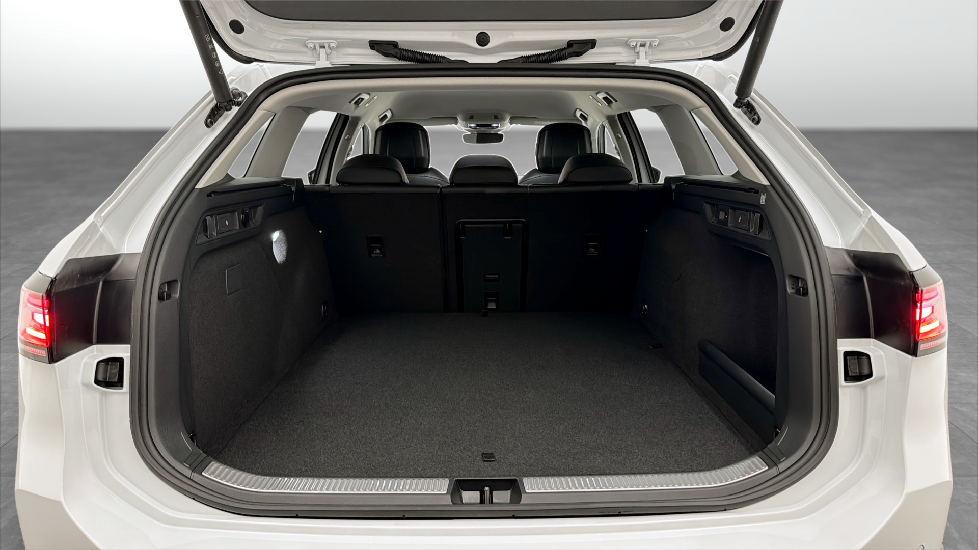 Volkswagen Passat Sportscombi JBC85H