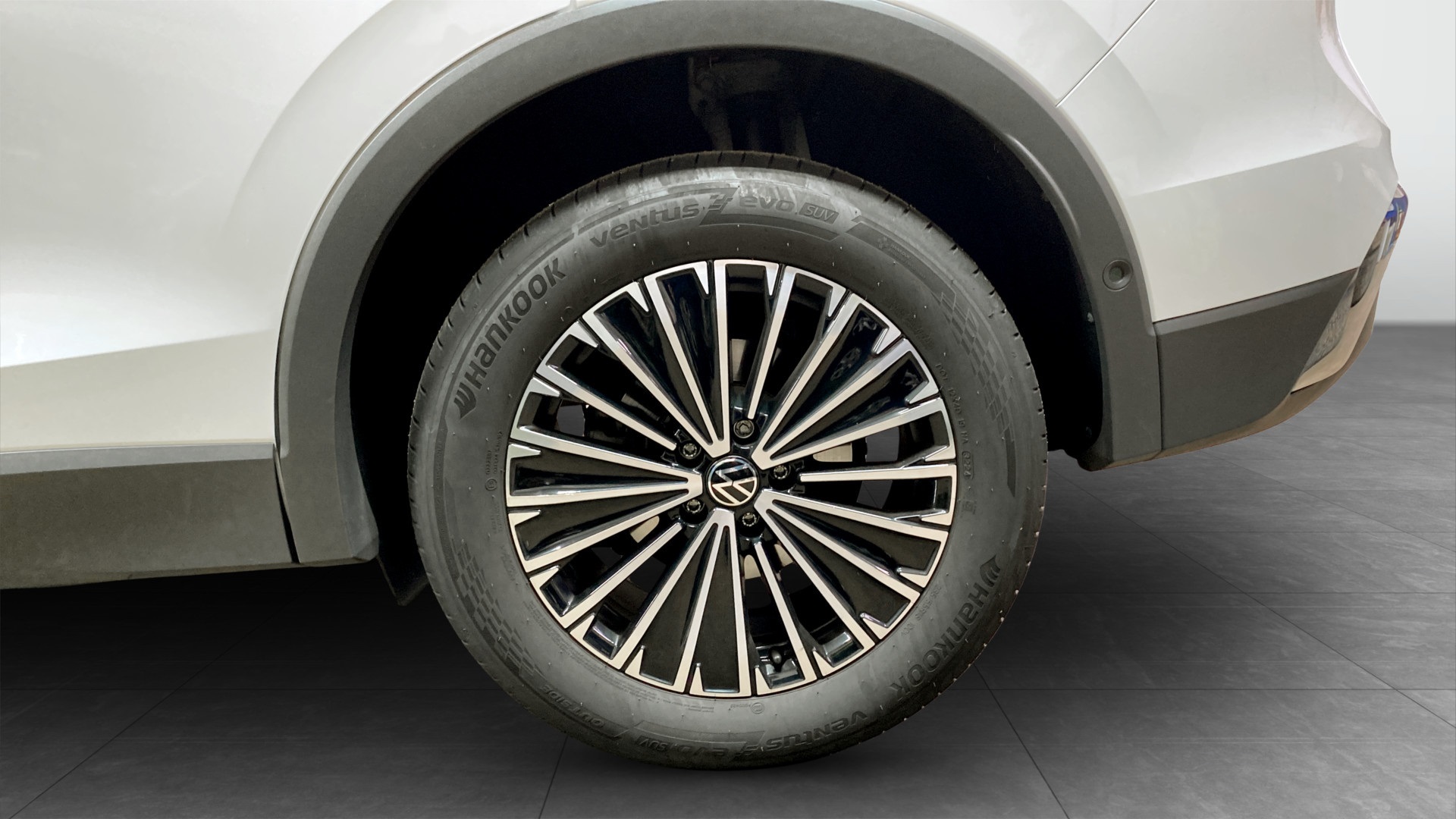 Volkswagen Tiguan JBD20Y