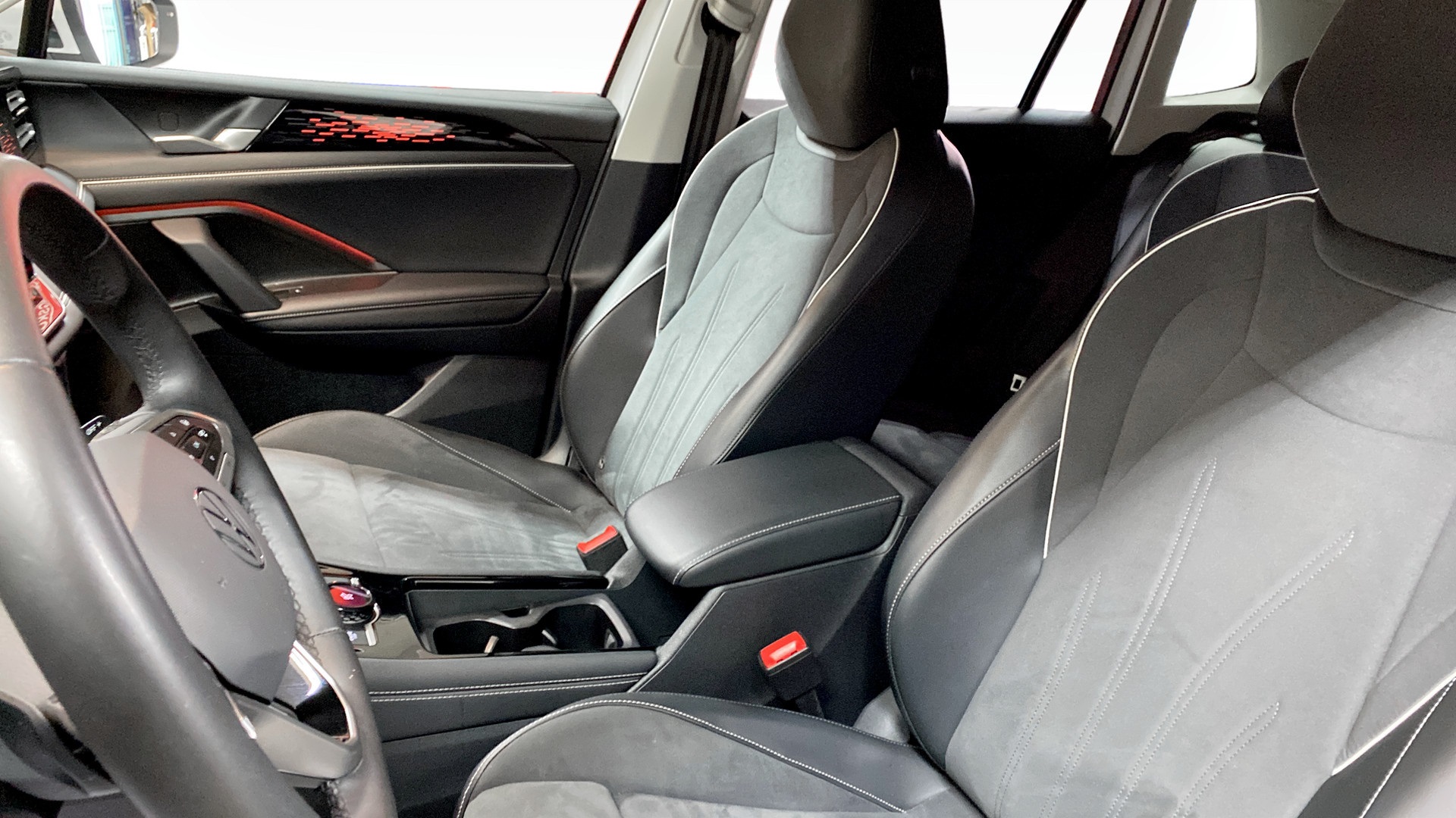 Volkswagen Tiguan JBD20Y