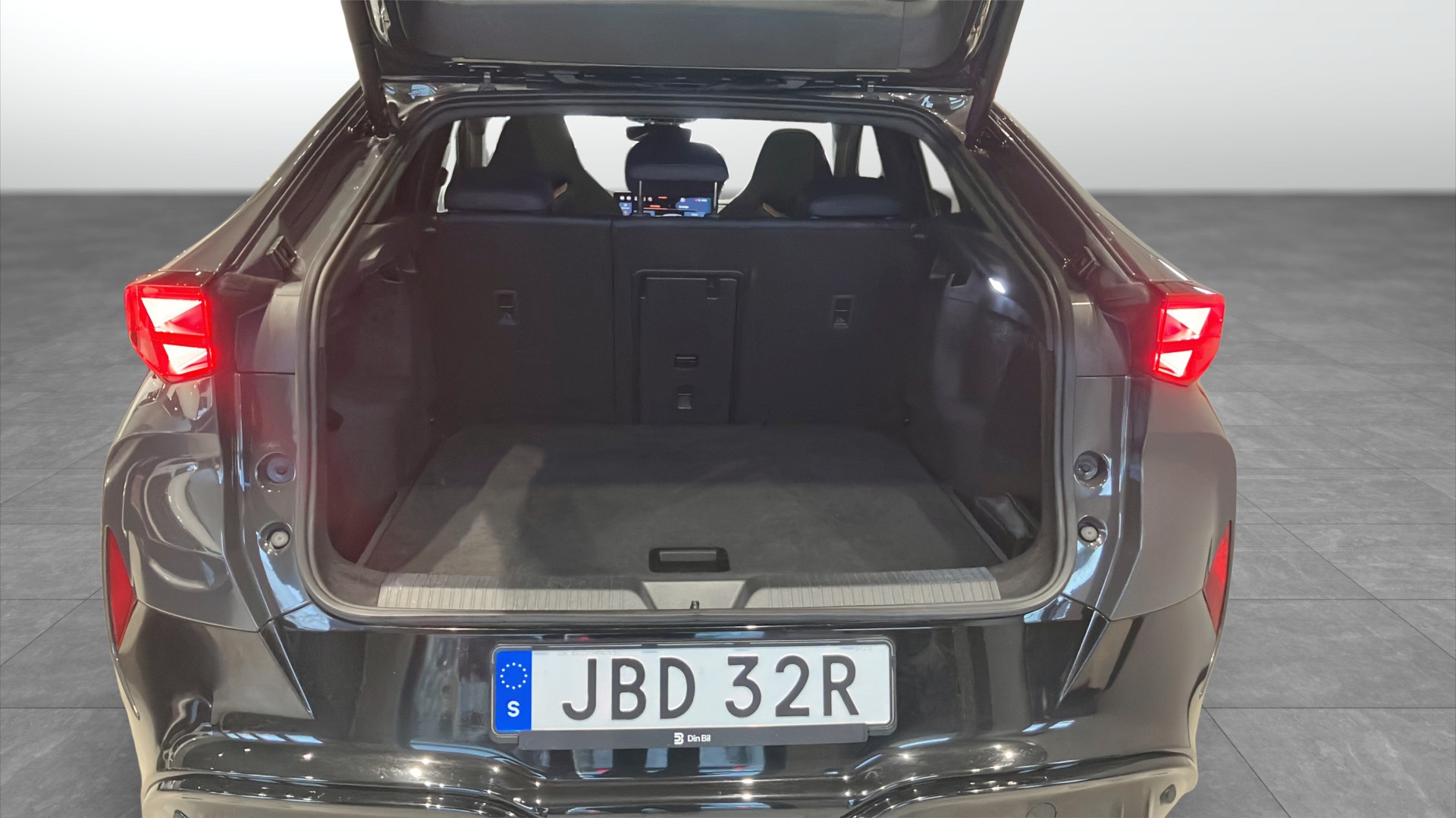 CUPRA Tavascan JBD32R