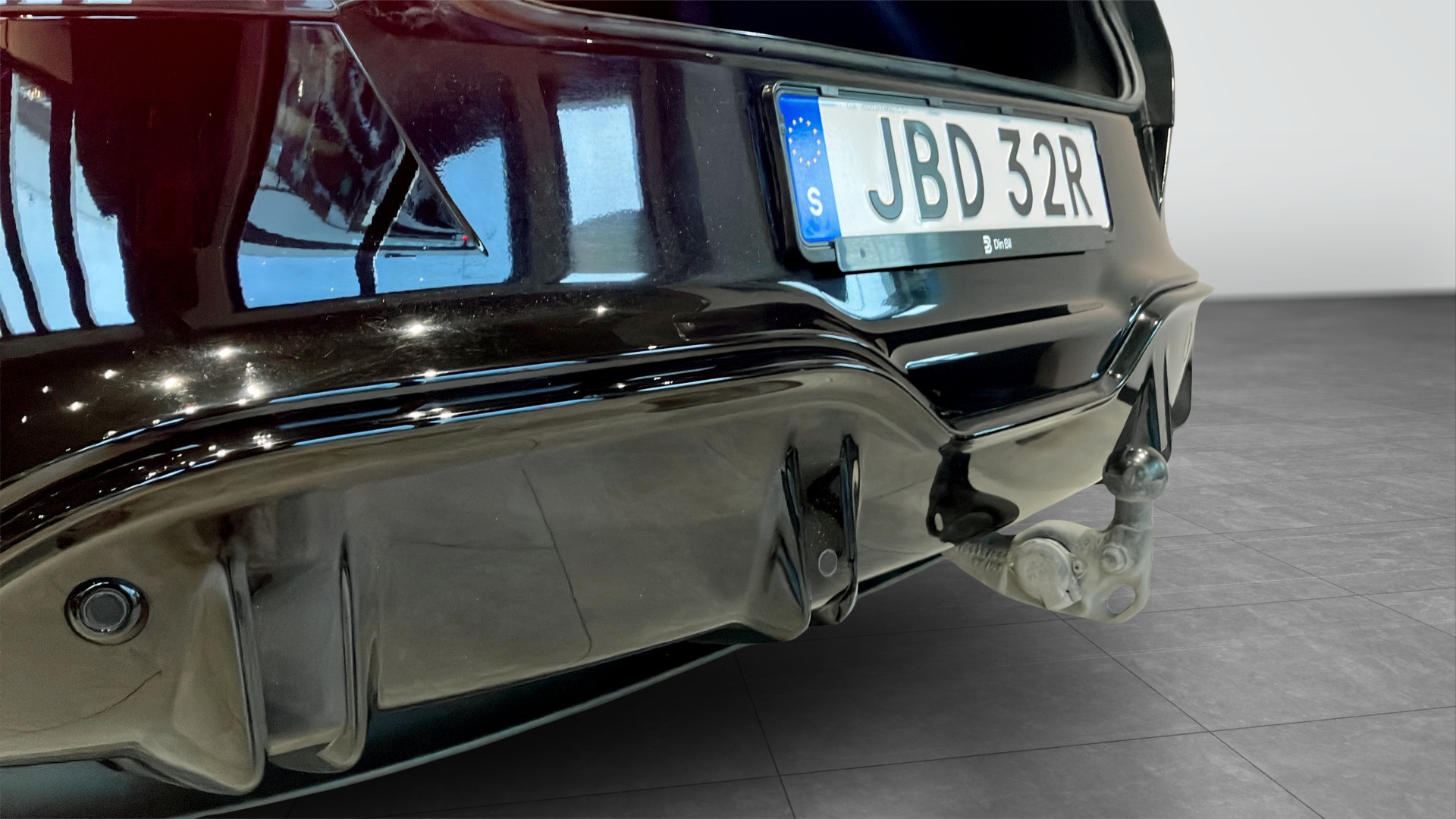 CUPRA Tavascan JBD32R