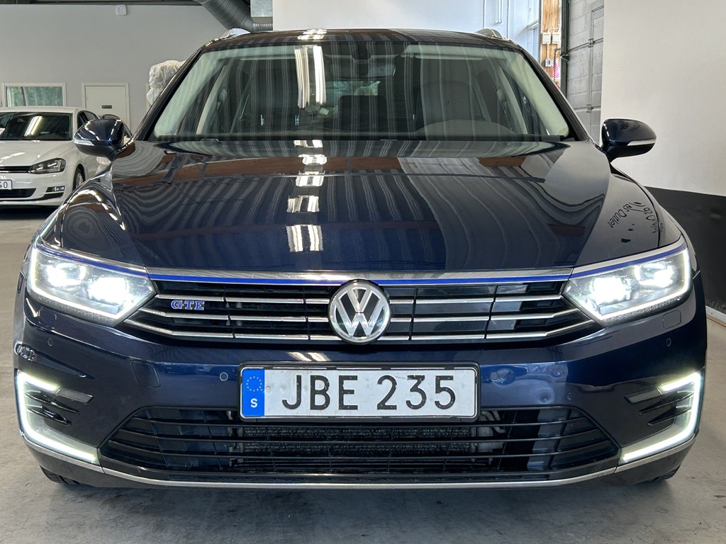 Volkswagen Passat JBE235