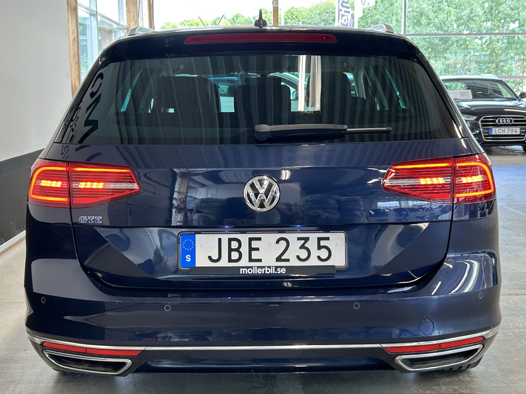 Volkswagen Passat JBE235