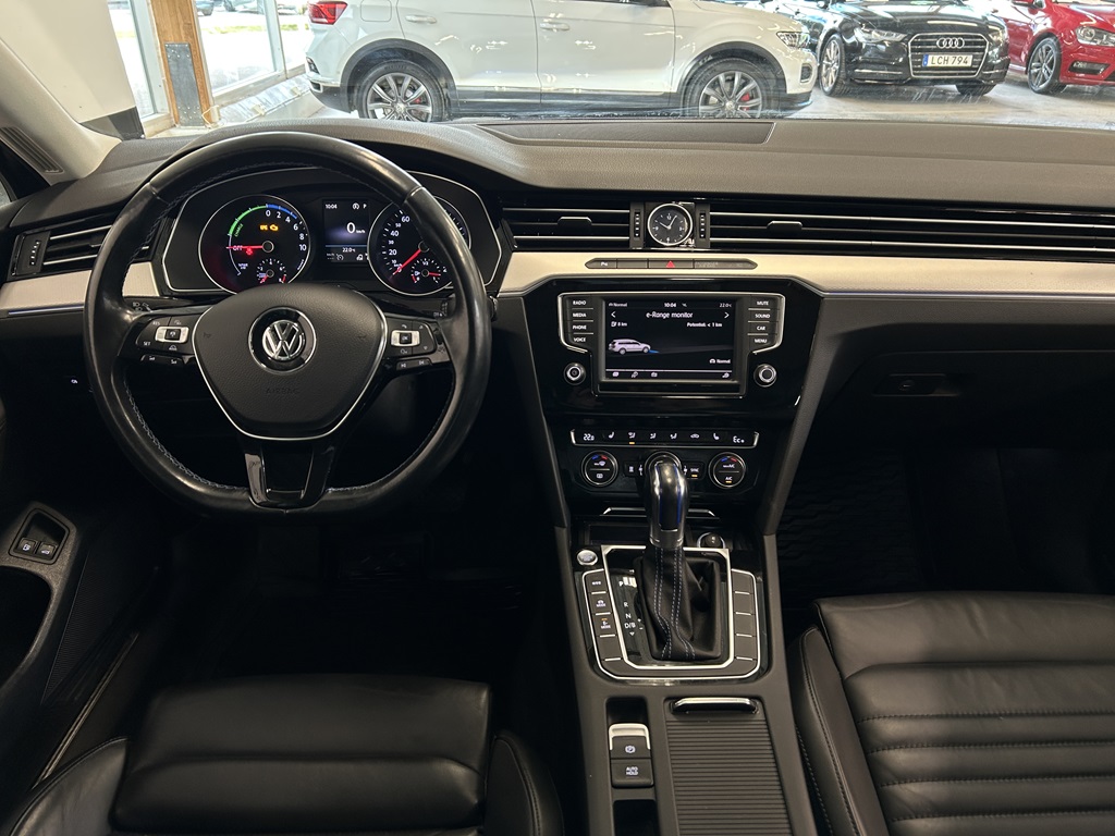 Volkswagen Passat JBE235