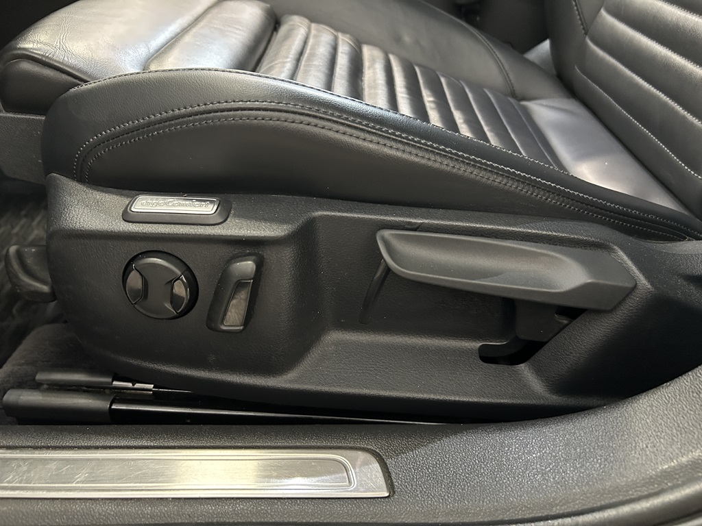 Volkswagen Passat JBE235