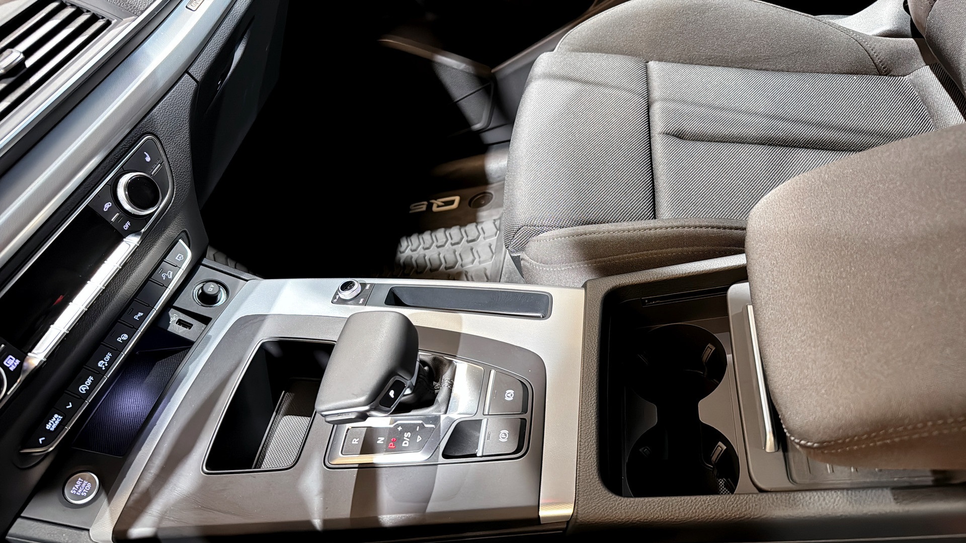 Audi Q5 JBE25T
