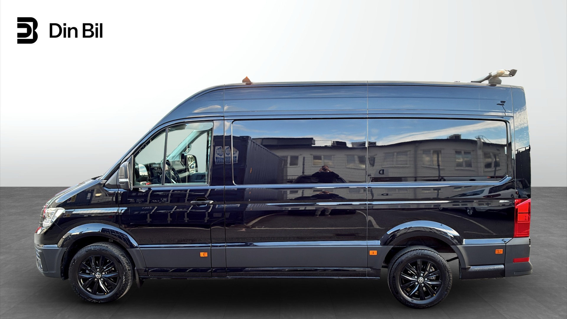 Volkswagen Crafter Skåp kort hjulbas JBF81L