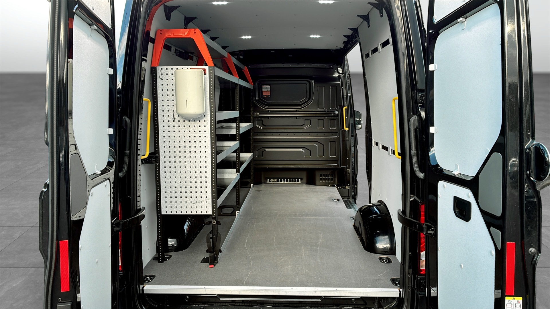 Volkswagen Crafter Skåp kort hjulbas JBF81L