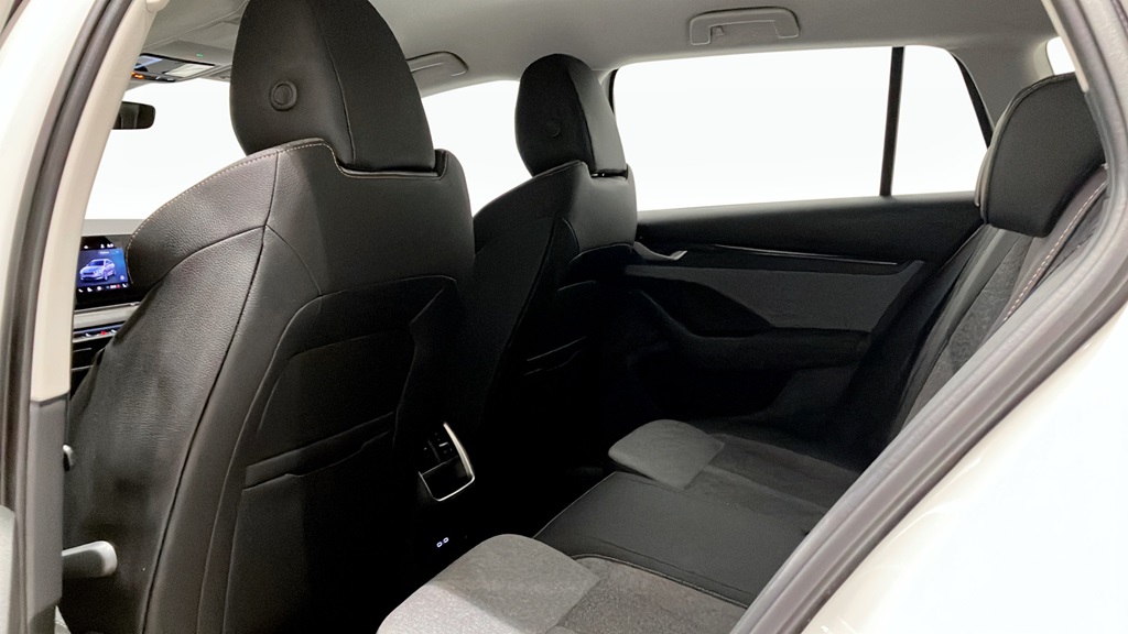 Skoda Octavia Combi JBG46K
