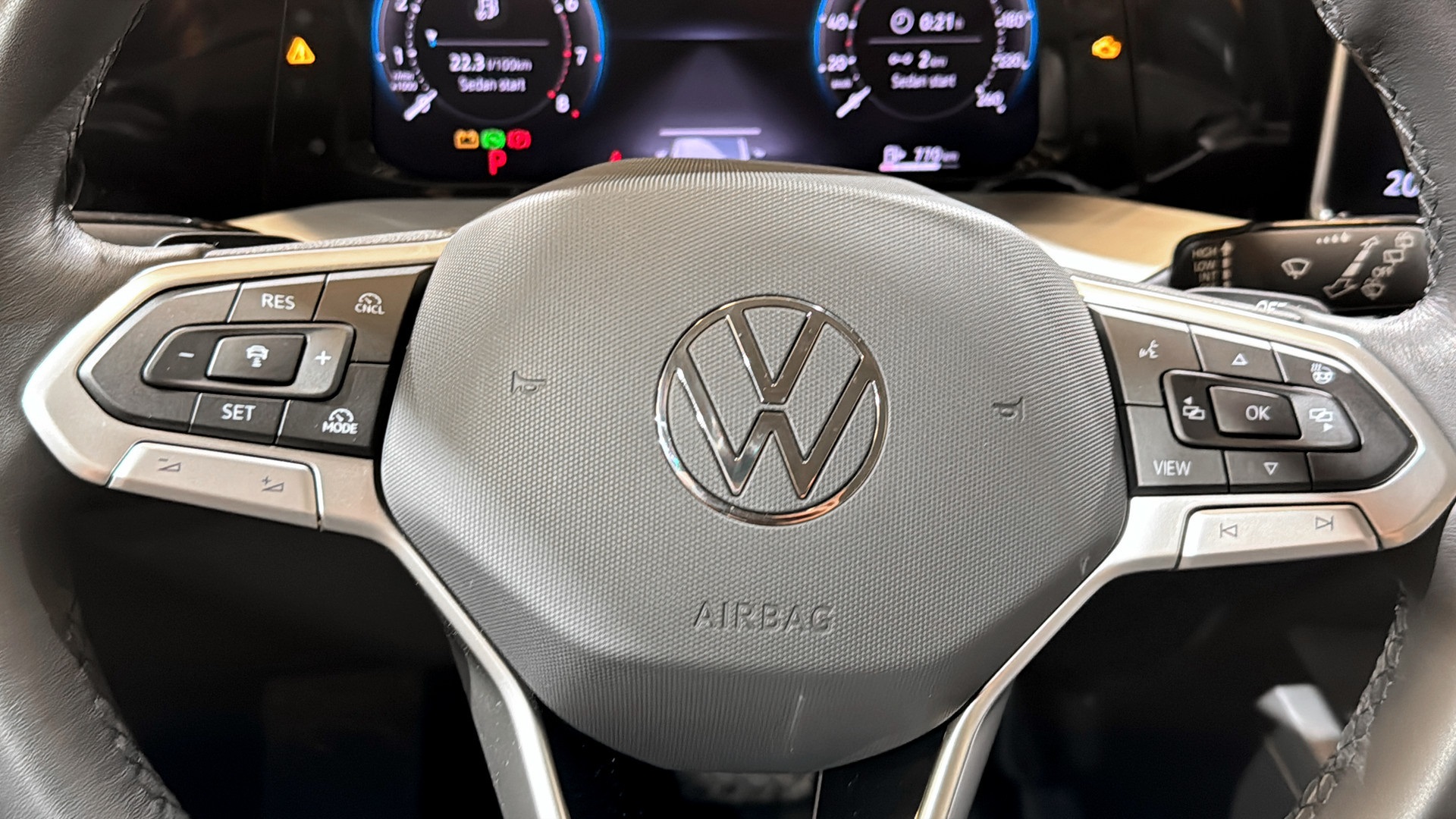 Volkswagen Golf Sportscombi JBG65Y
