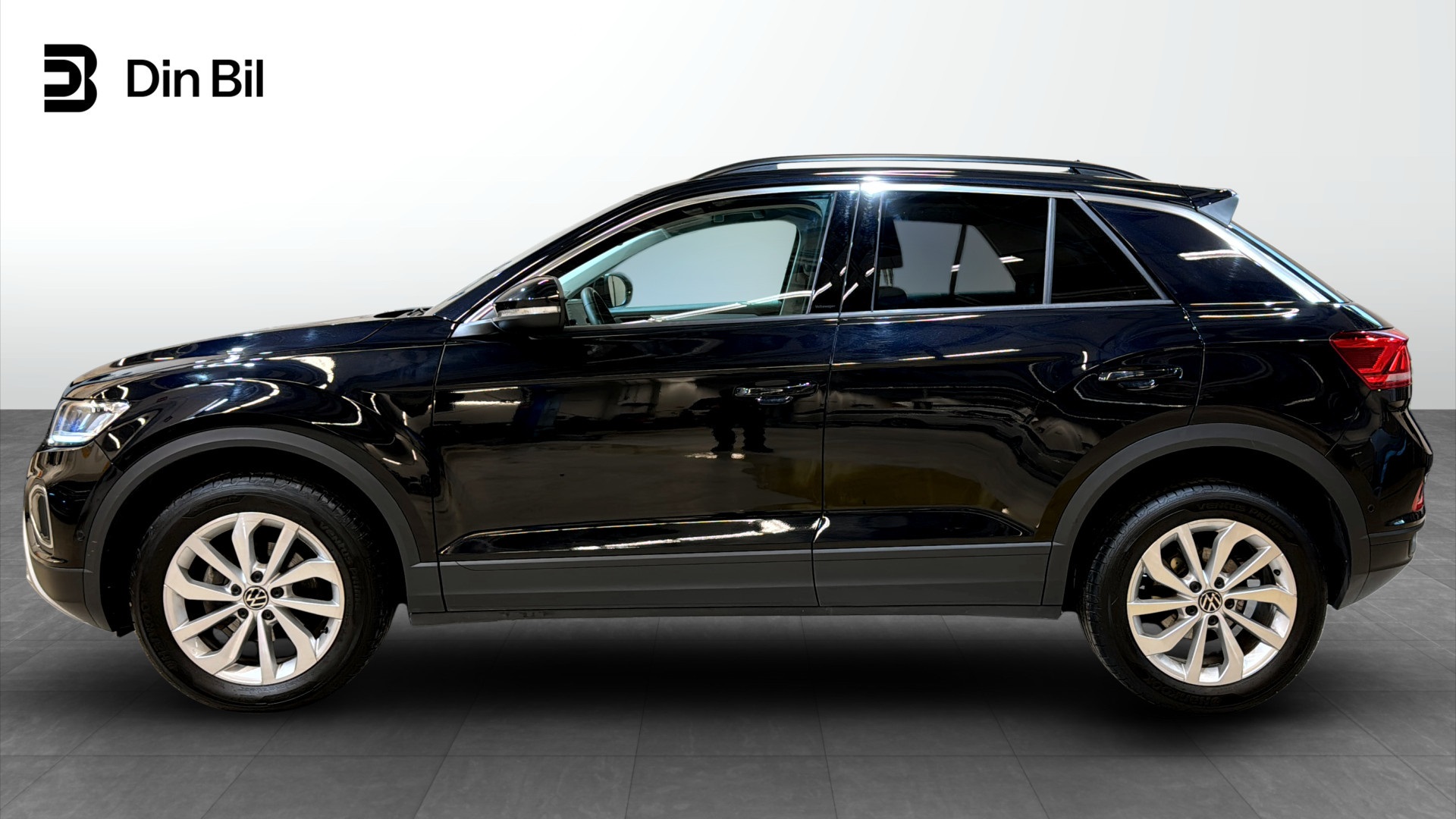 Volkswagen T-Roc JBH04E