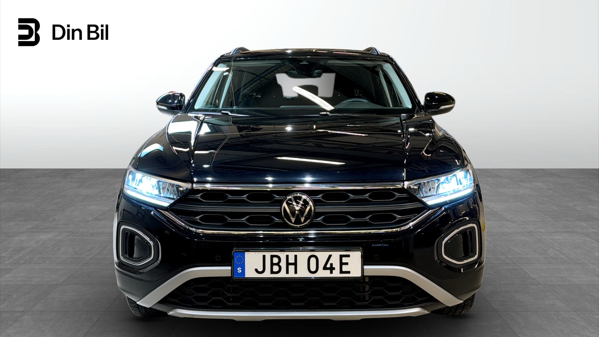 Volkswagen T-Roc JBH04E