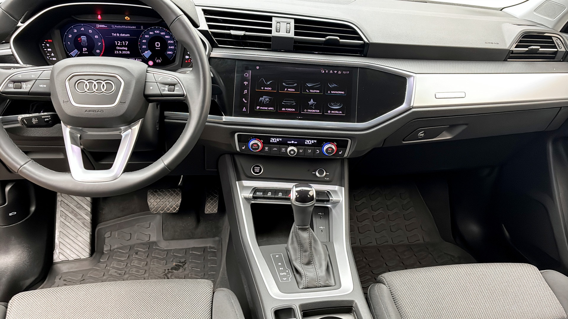 Audi Q3 JBJ93U