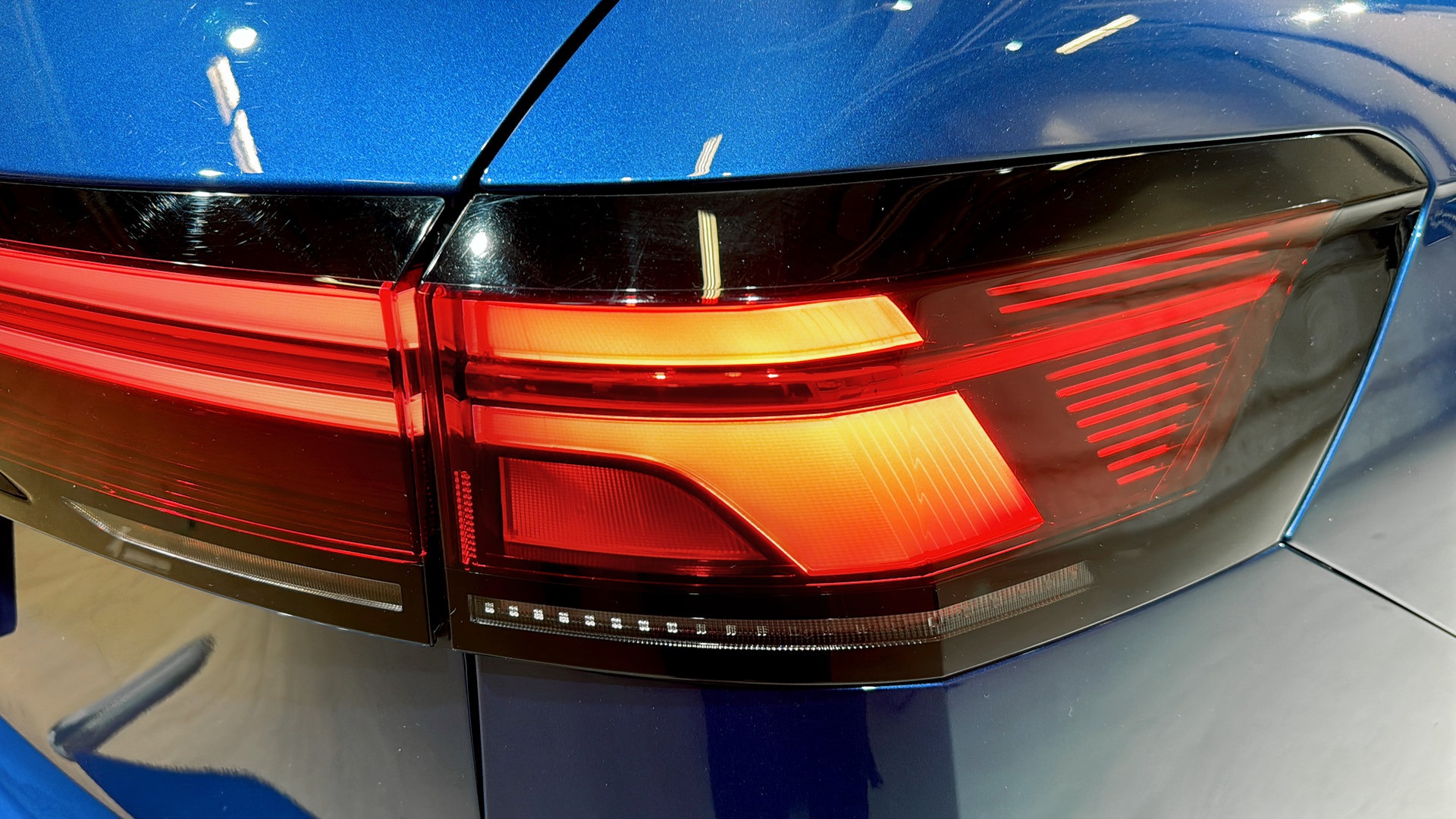 Volkswagen Passat Sportscombi JBK03R