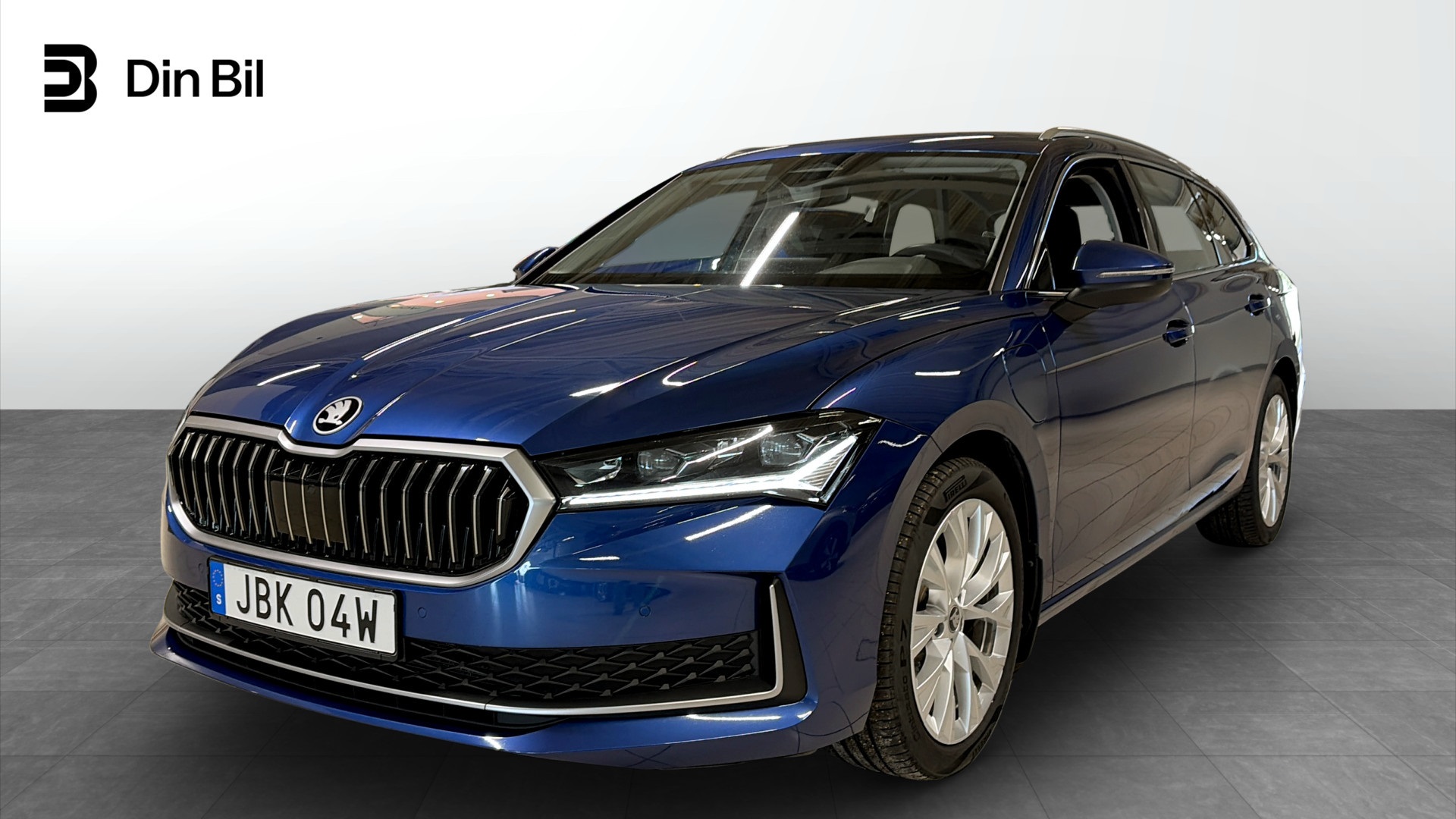 Skoda Superb Combi JBK04W