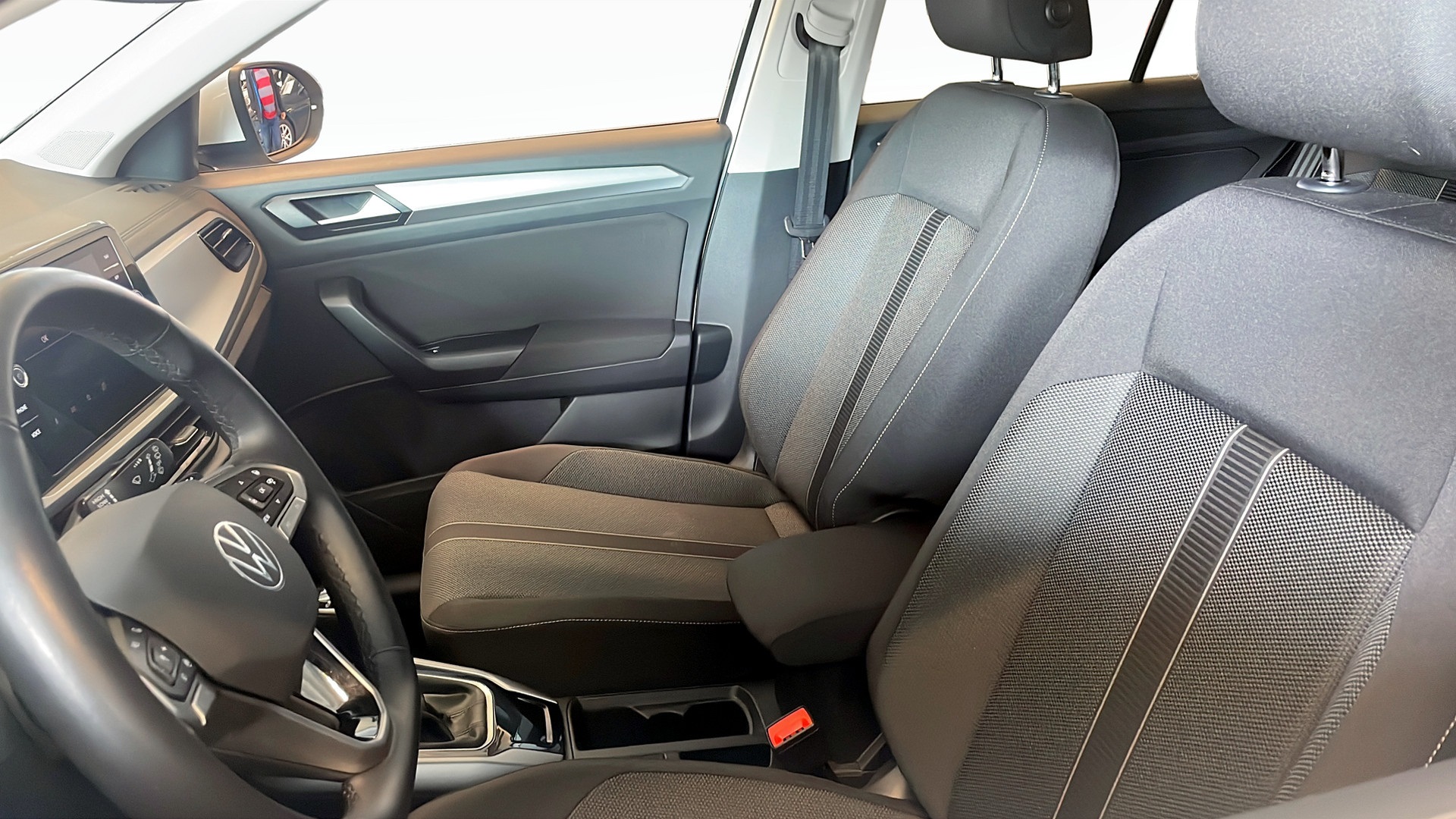 Volkswagen T-Roc JBK14E