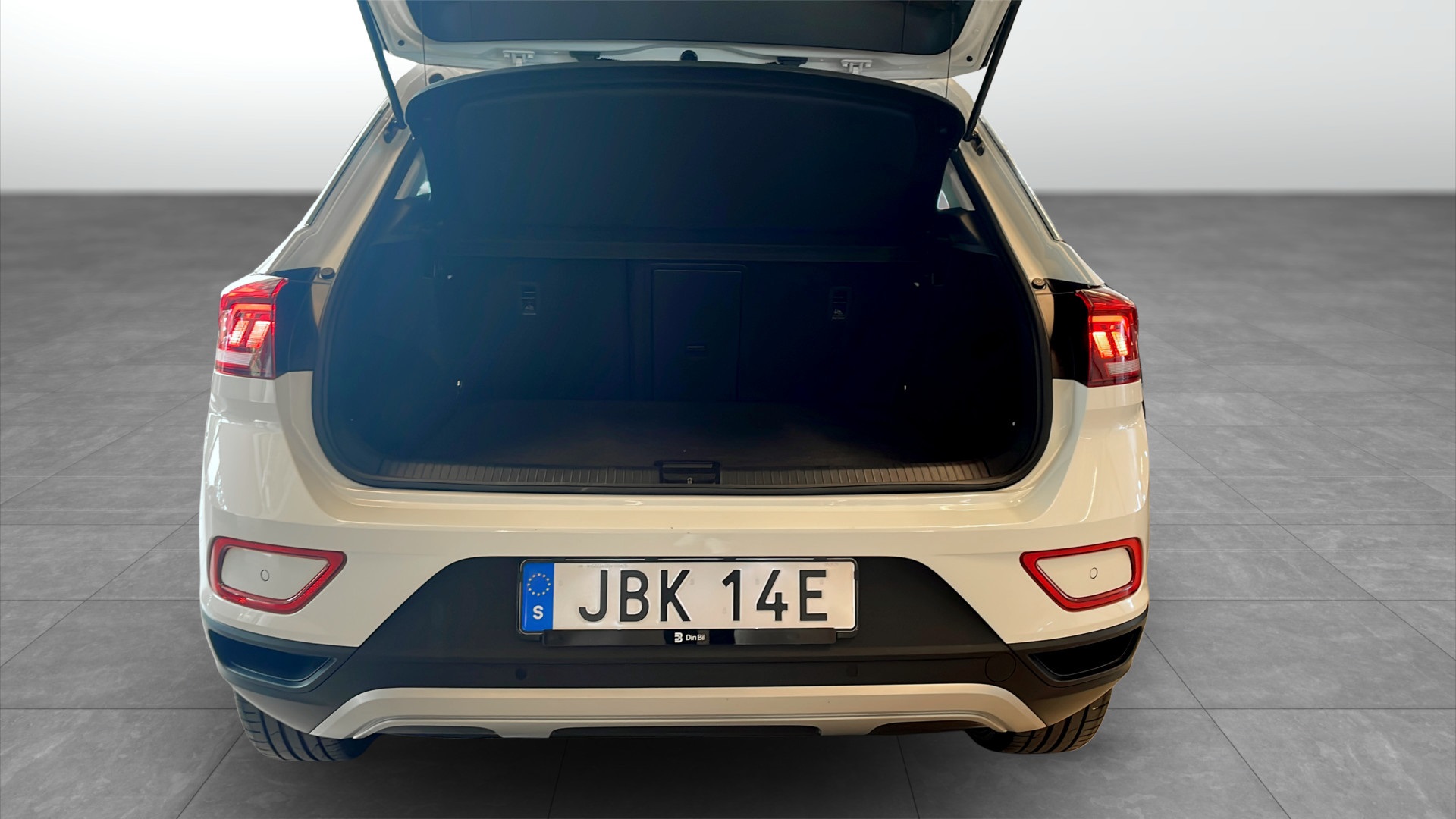 Volkswagen T-Roc JBK14E