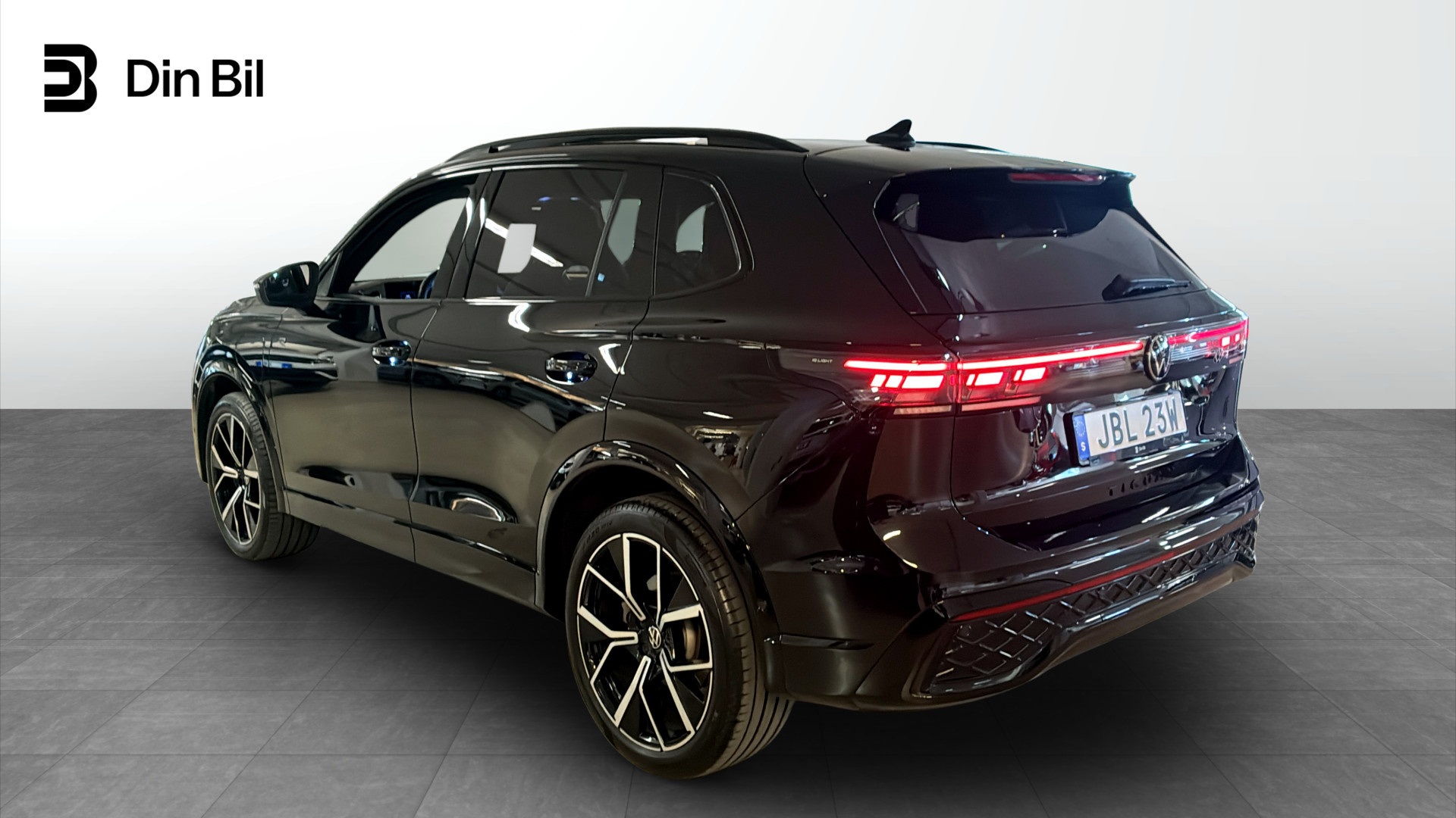 Volkswagen Tiguan JBL23W