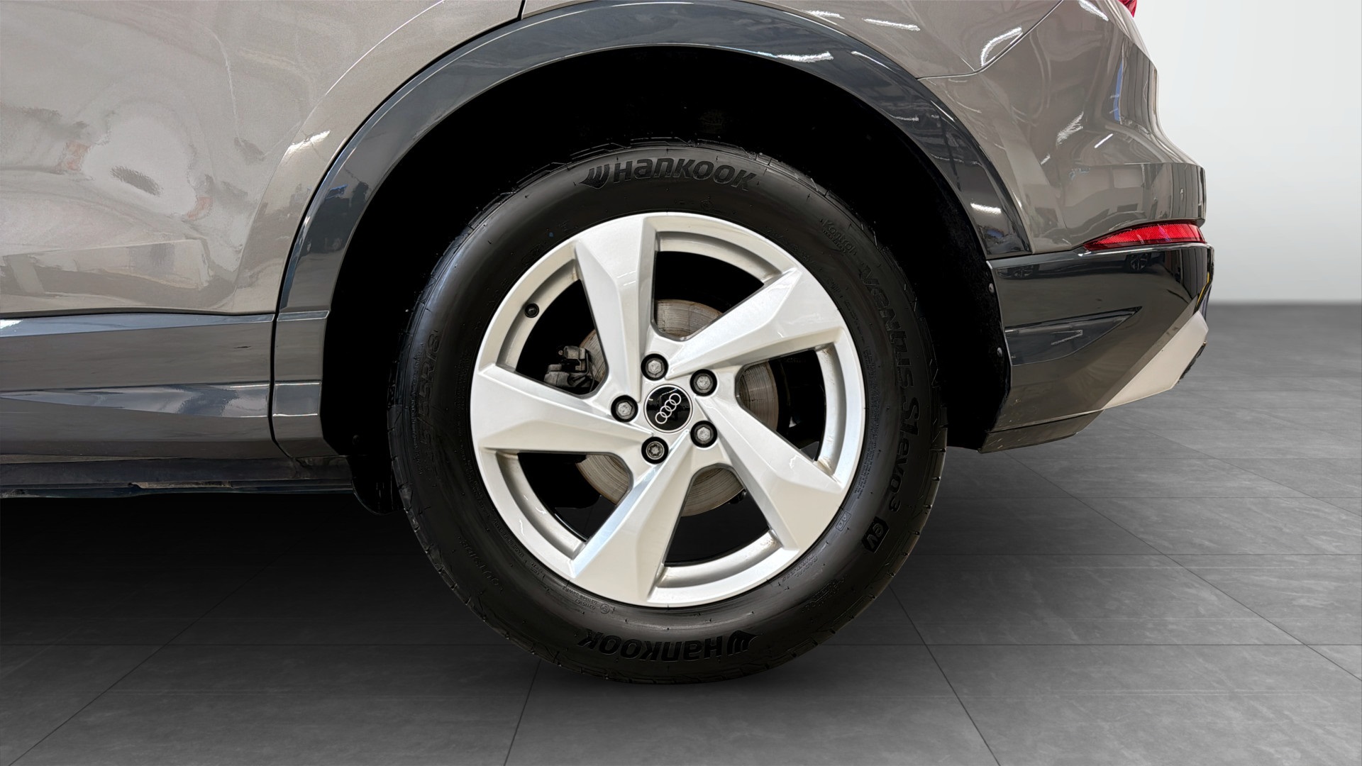 Audi Q3 JBL24Z