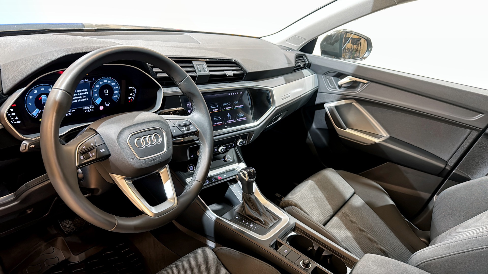 Audi Q3 JBL24Z