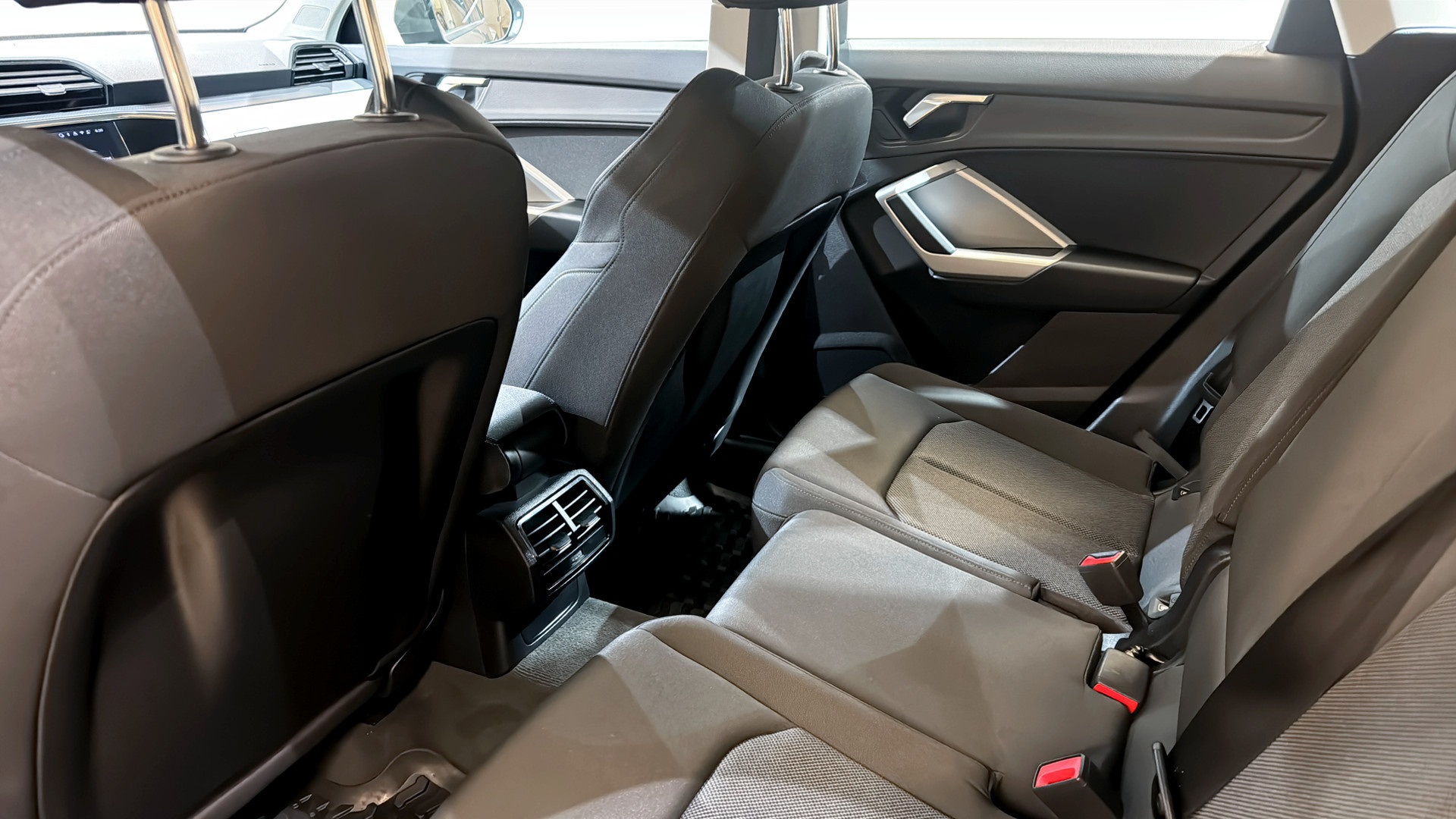 Audi Q3 JBL24Z