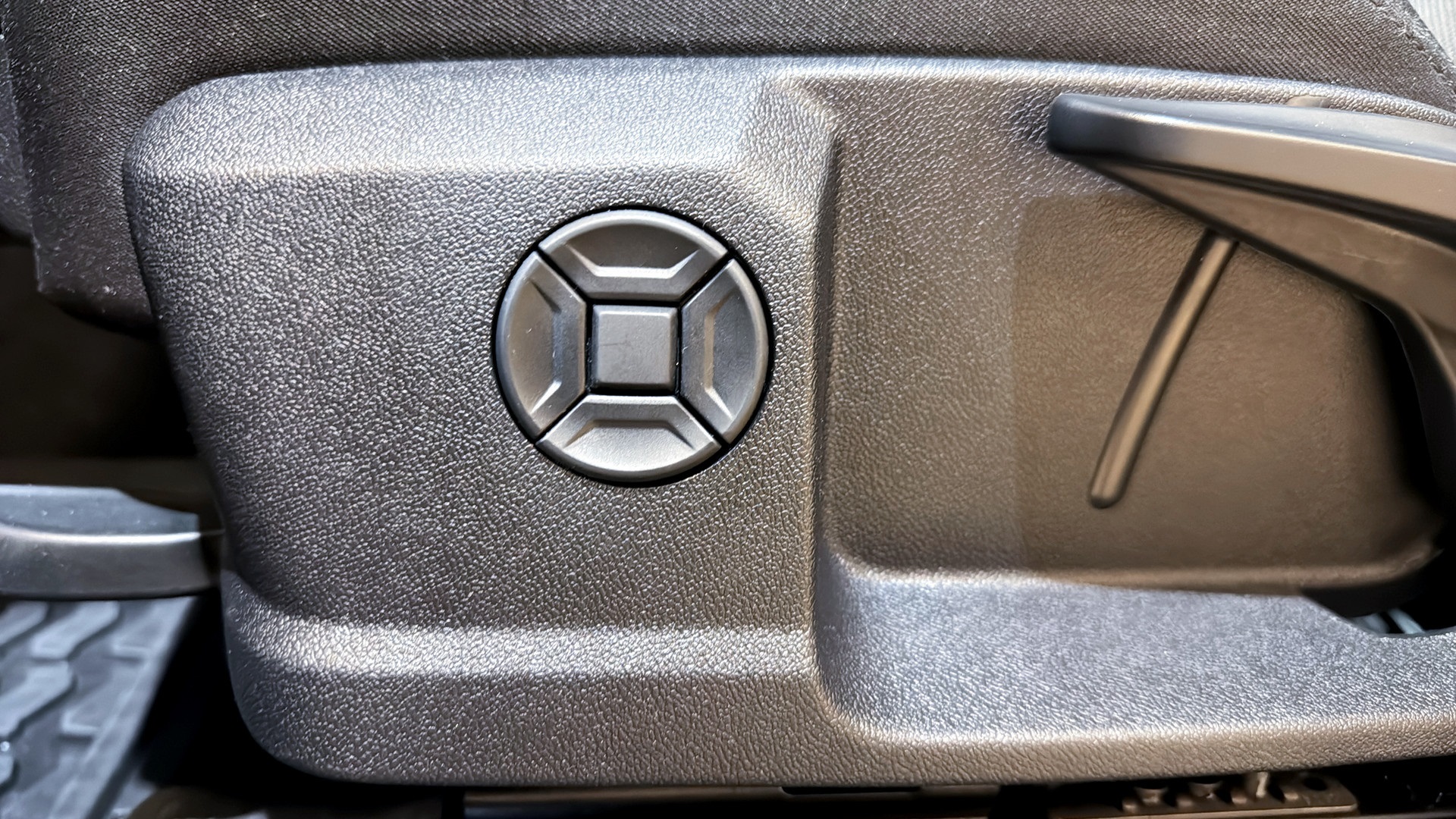 Audi Q3 JBL24Z