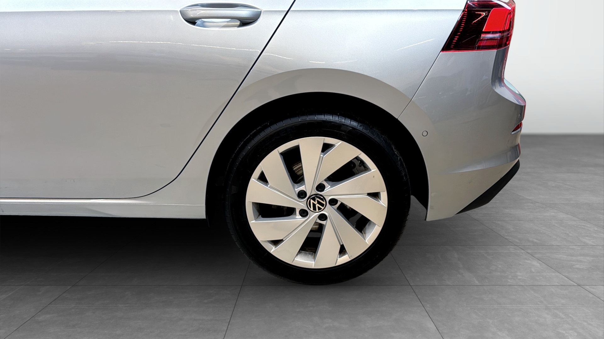 Volkswagen Golf JBL28Z