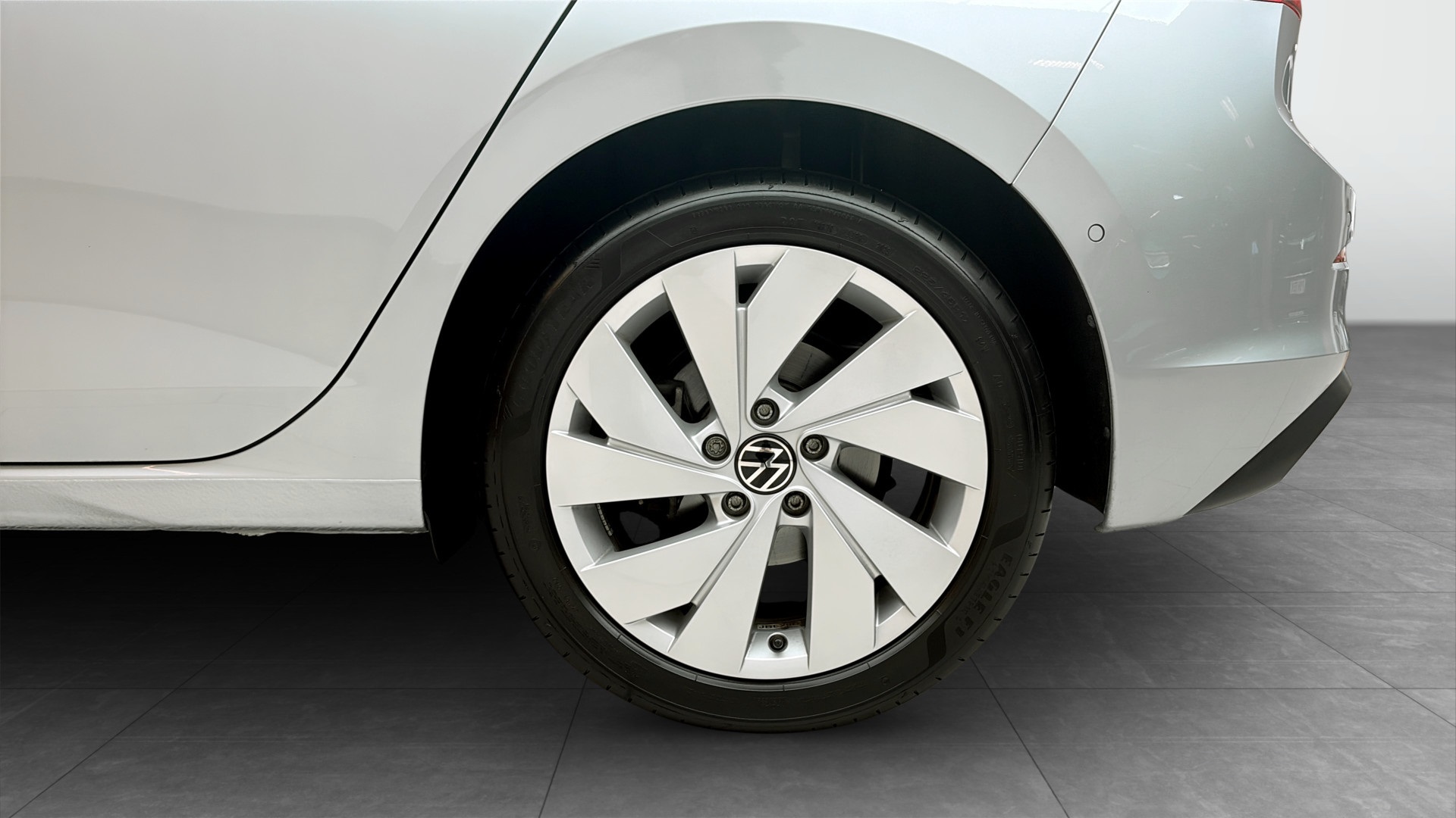 Volkswagen Golf JBL29C