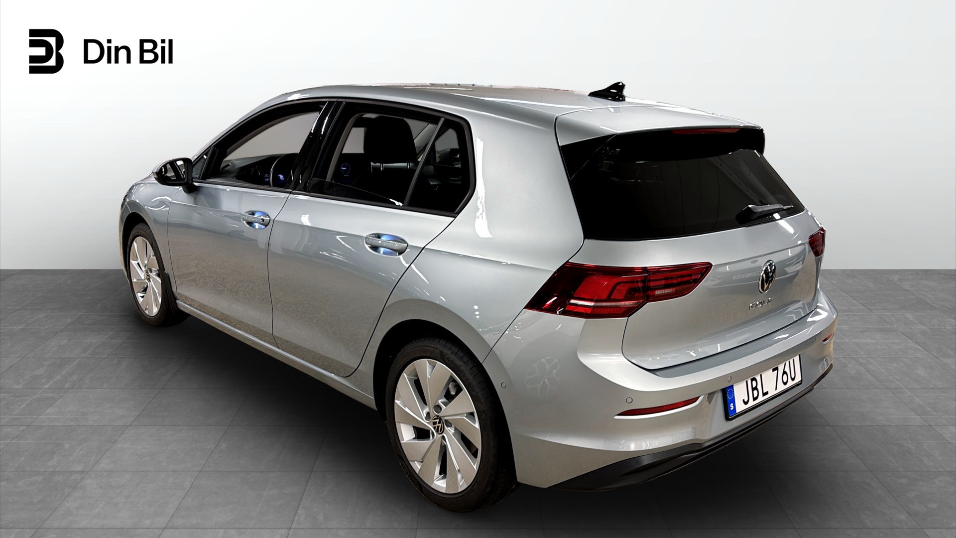 Volkswagen Golf JBL76U