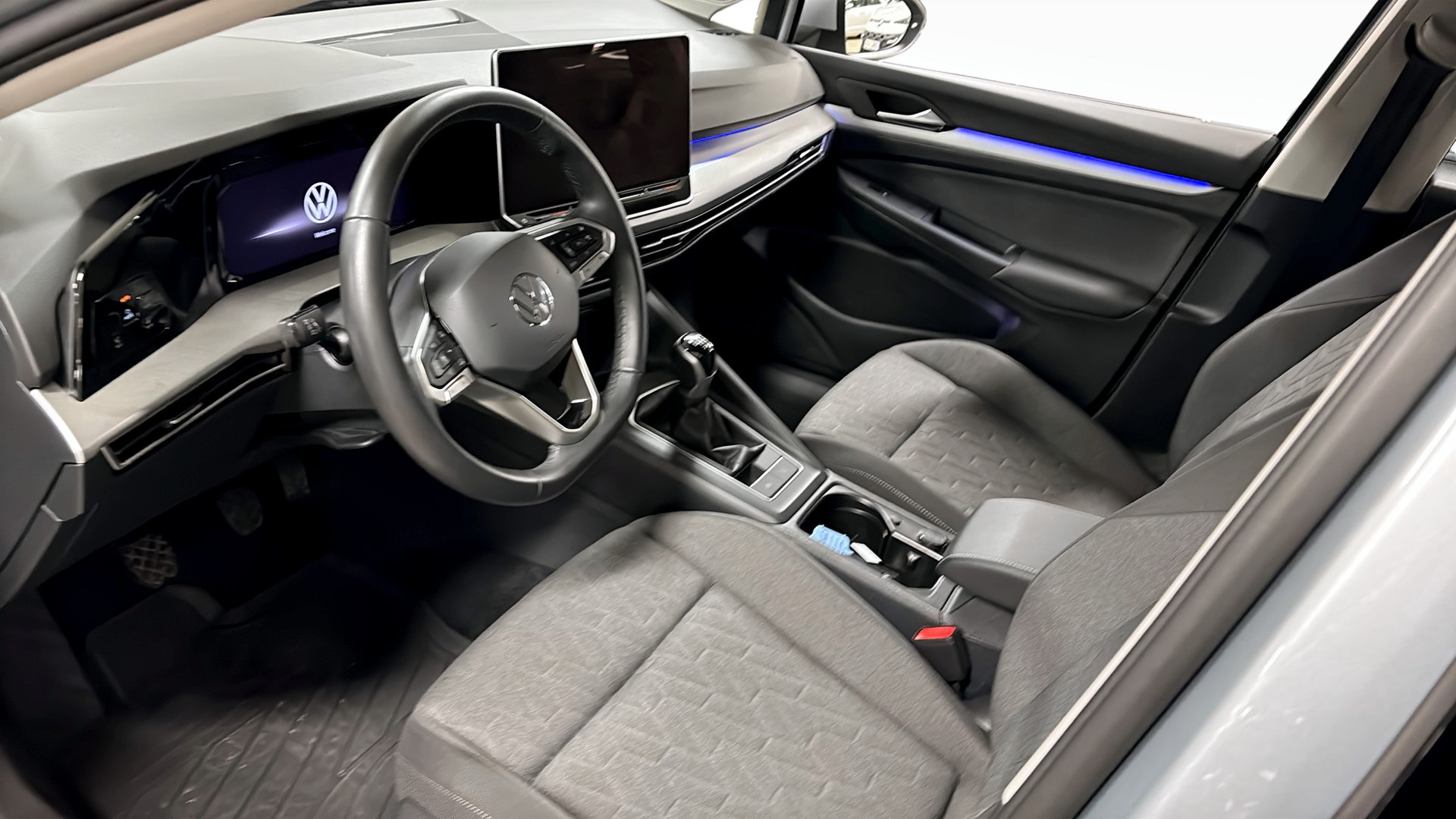 Volkswagen Golf JBL76U