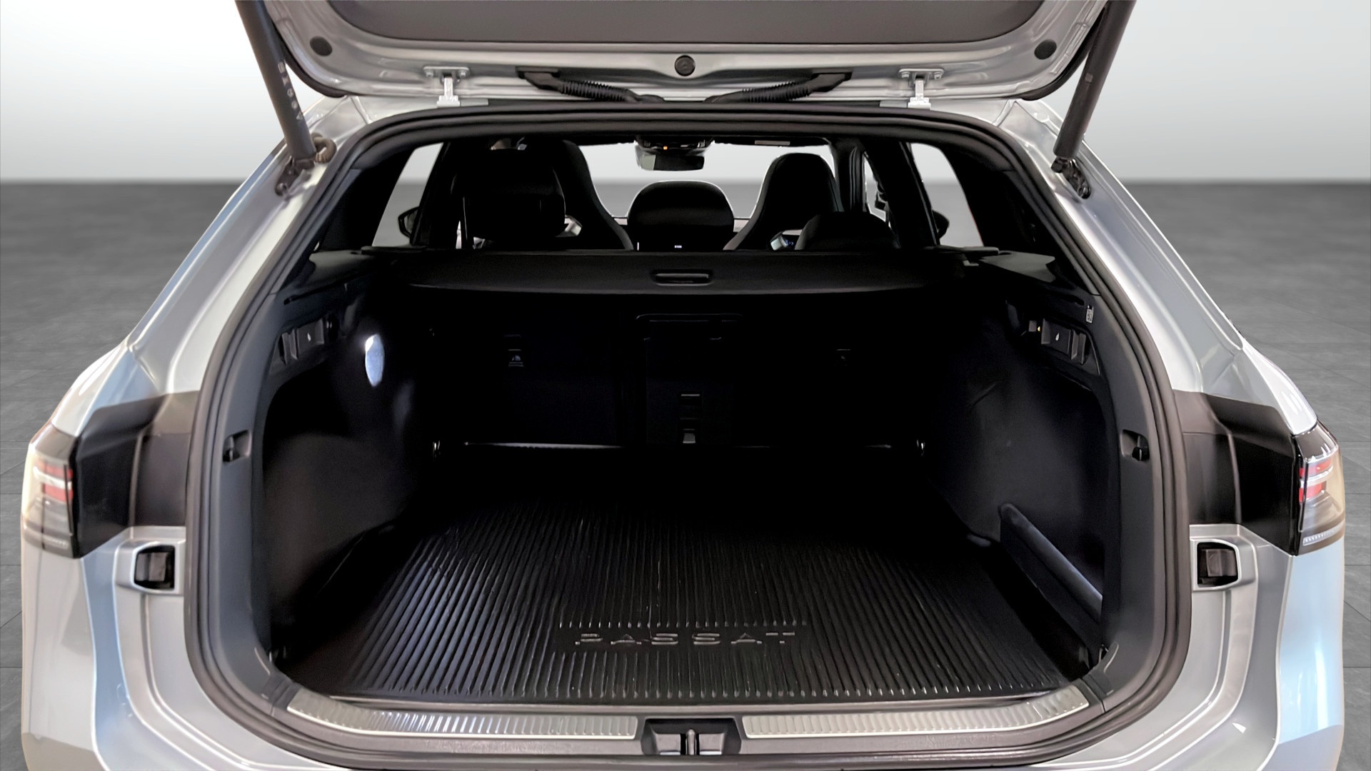 Volkswagen Passat Sportscombi JBL81P