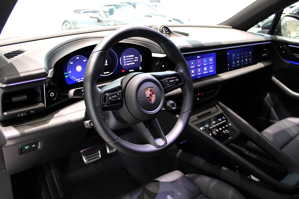 Porsche Macan JBN07U