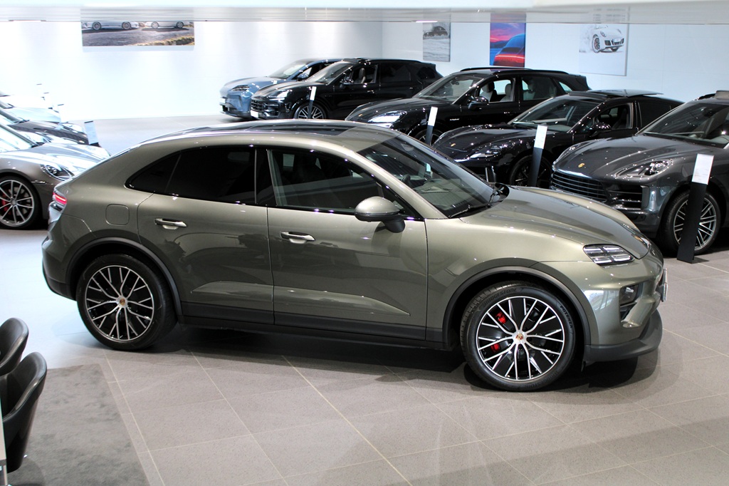 Porsche Macan JBN07U