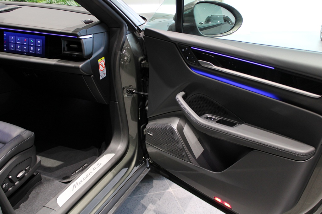 Porsche Macan JBN07U