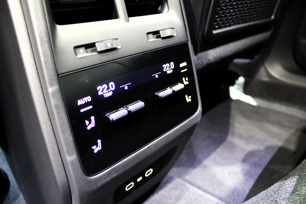 Porsche Macan JBN07U