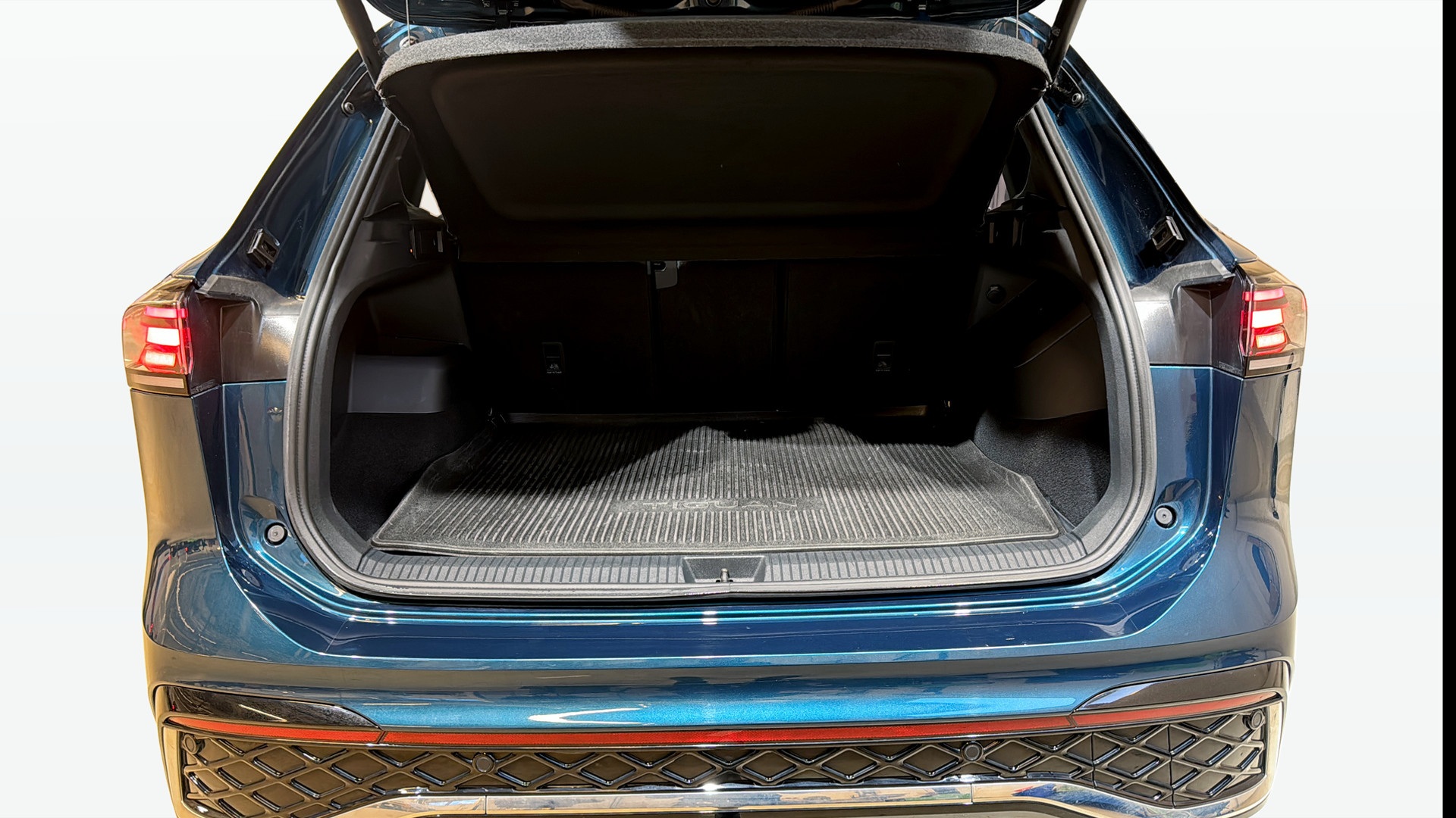 Volkswagen Tiguan JBP39D