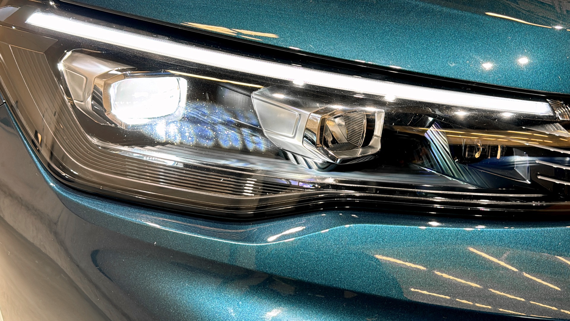Volkswagen Tiguan JBP39D